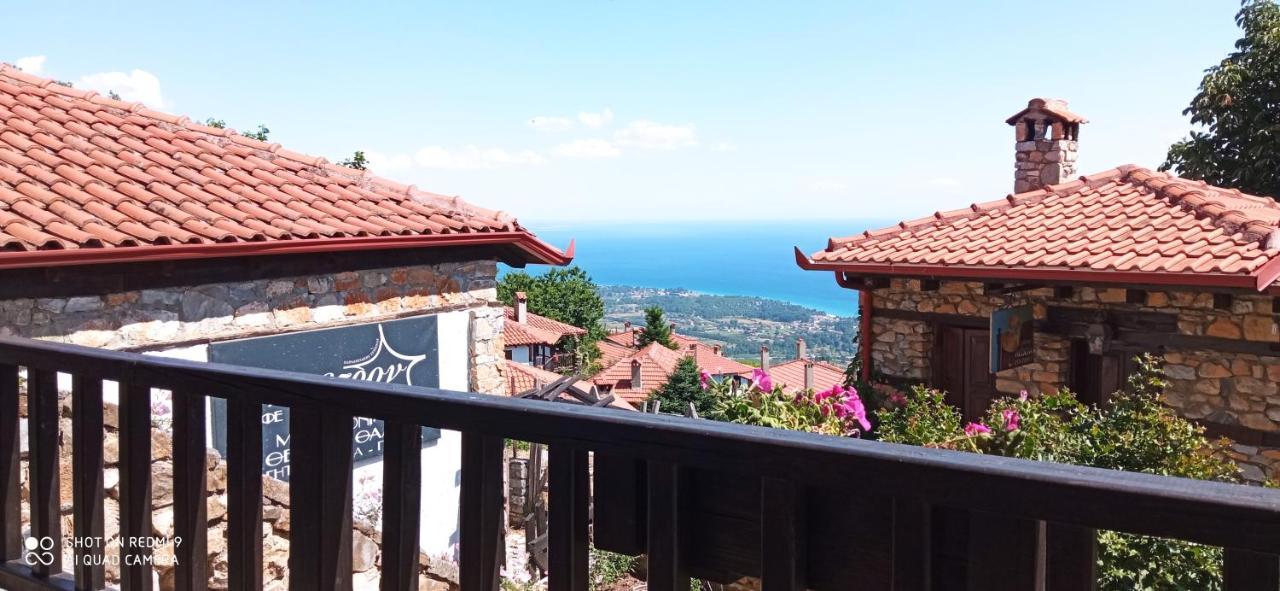 פליאוס פנטלימון Enastron Guesthouse מראה חיצוני תמונה
