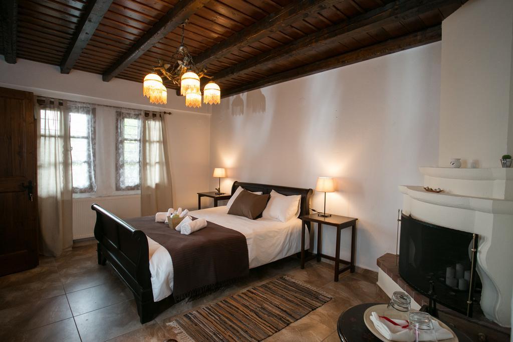 פליאוס פנטלימון Enastron Guesthouse חדר תמונה