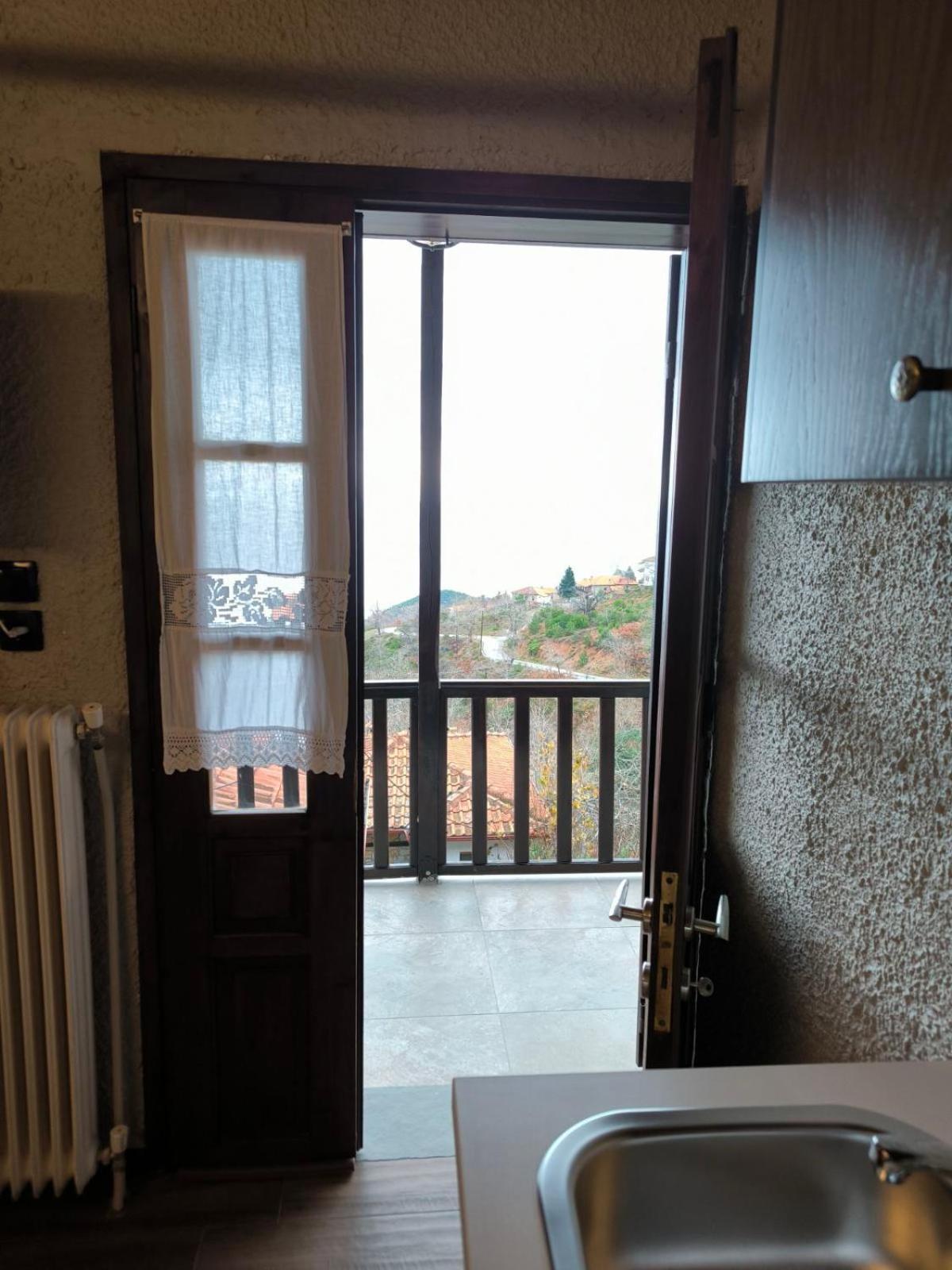 פליאוס פנטלימון Enastron Guesthouse מראה חיצוני תמונה